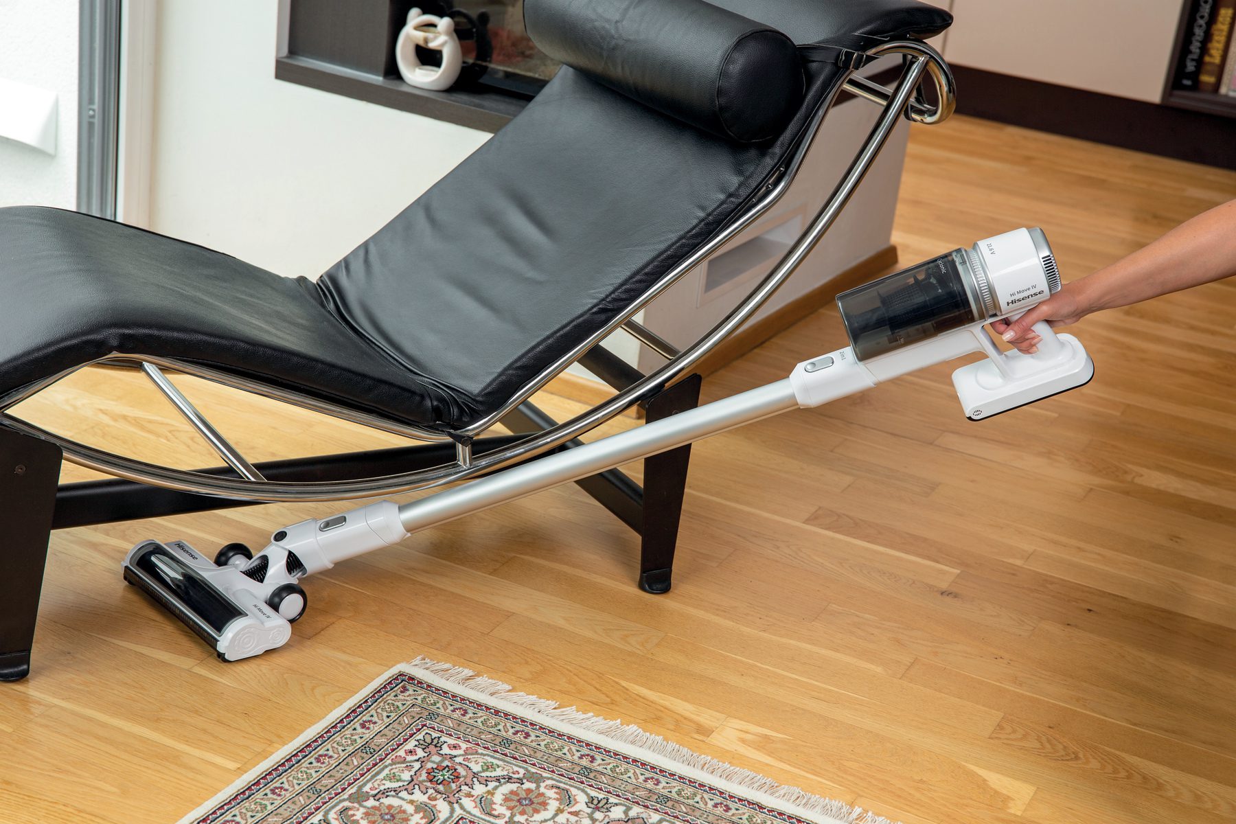 Aspirateur balai HVC6234W