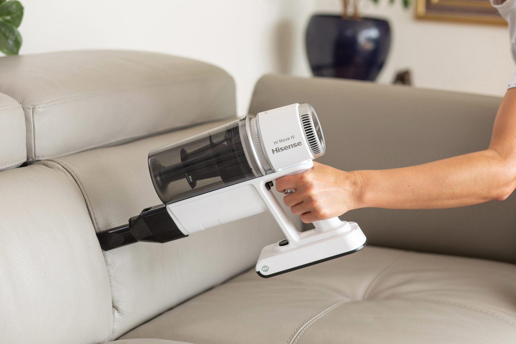 Aspirateur balai HVC6234W